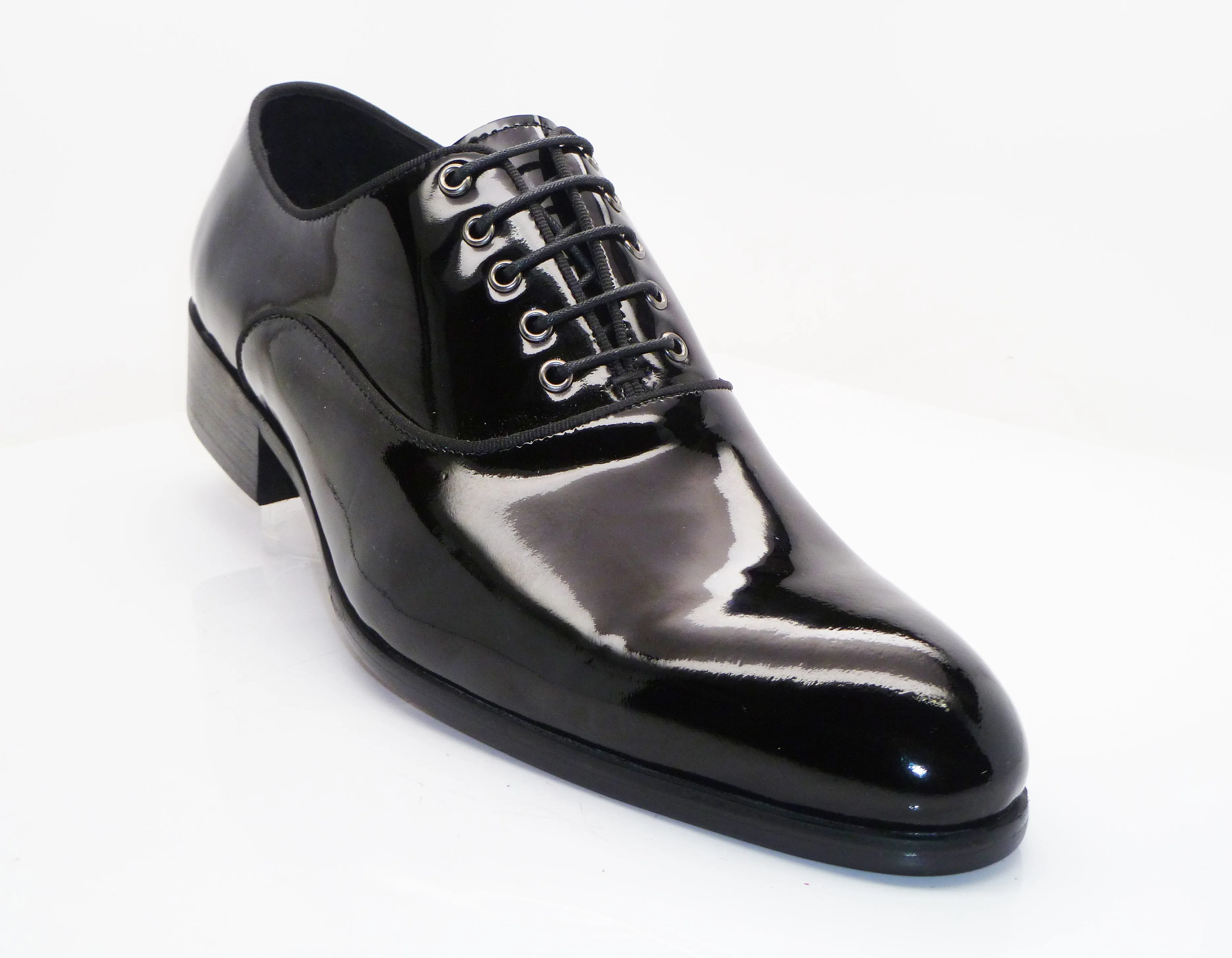 Patent Leather Lace-Up Oxford Black