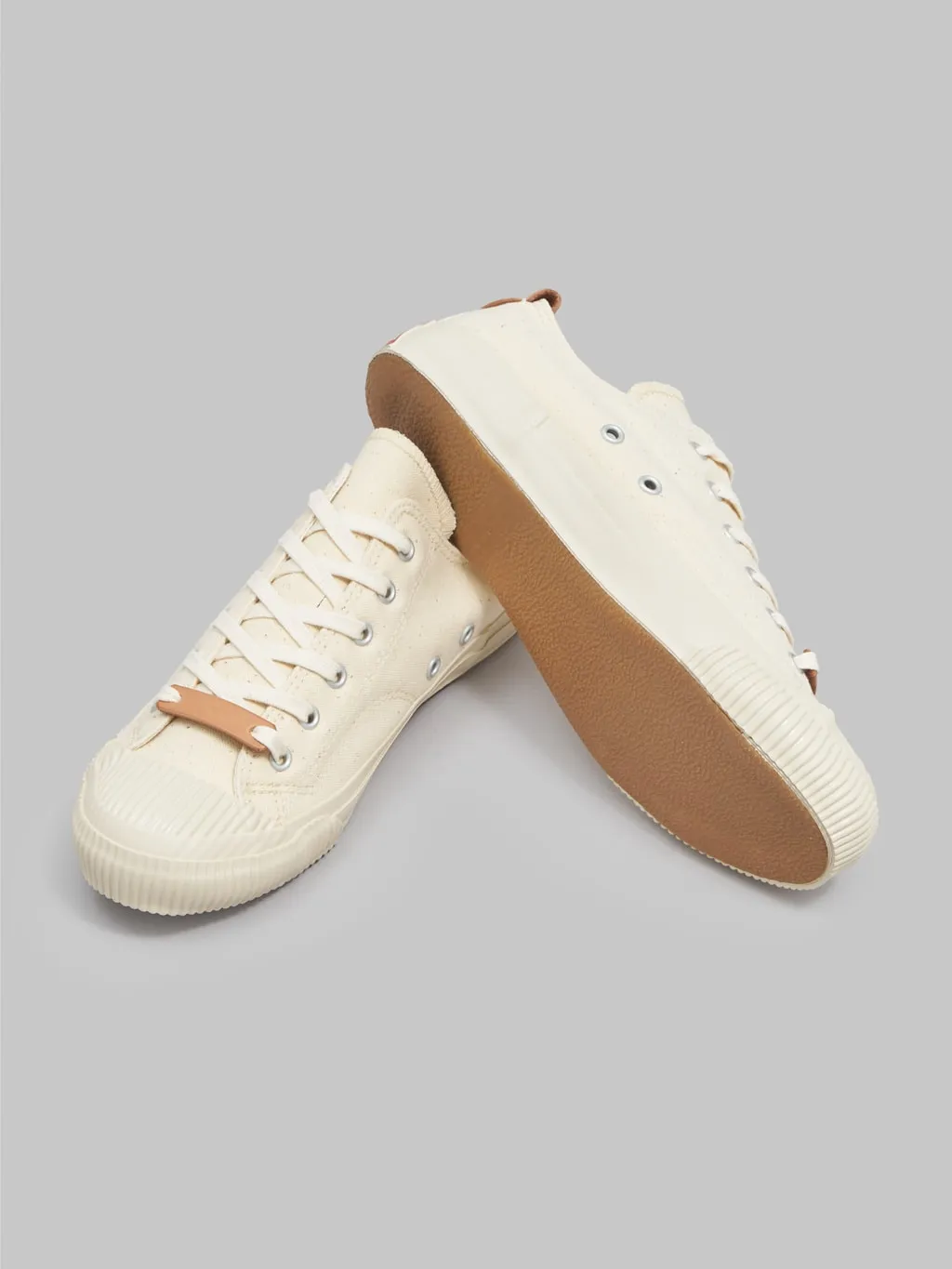 Pras Shellcap Sneakers Low Leather Pull Strap Kinari/Off White