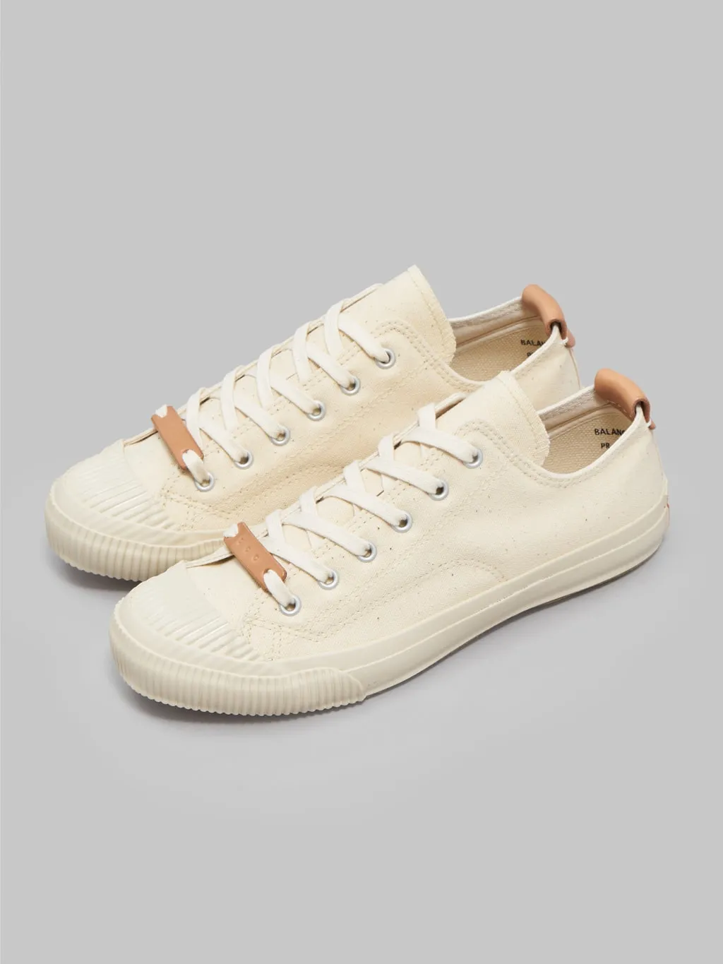 Pras Shellcap Sneakers Low Leather Pull Strap Kinari/Off White